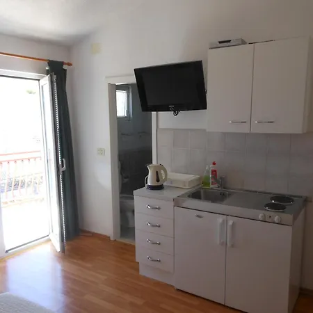 Superior Studio Buba Near The Guest house Makarska