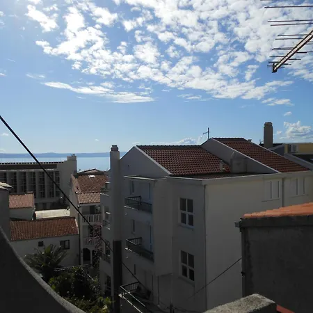 Гостевой дом Superior Buba Near The Макарска